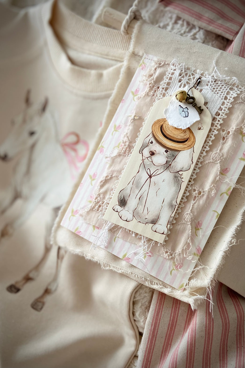 Layered Hanger | Custom Colours, Tags & Themes