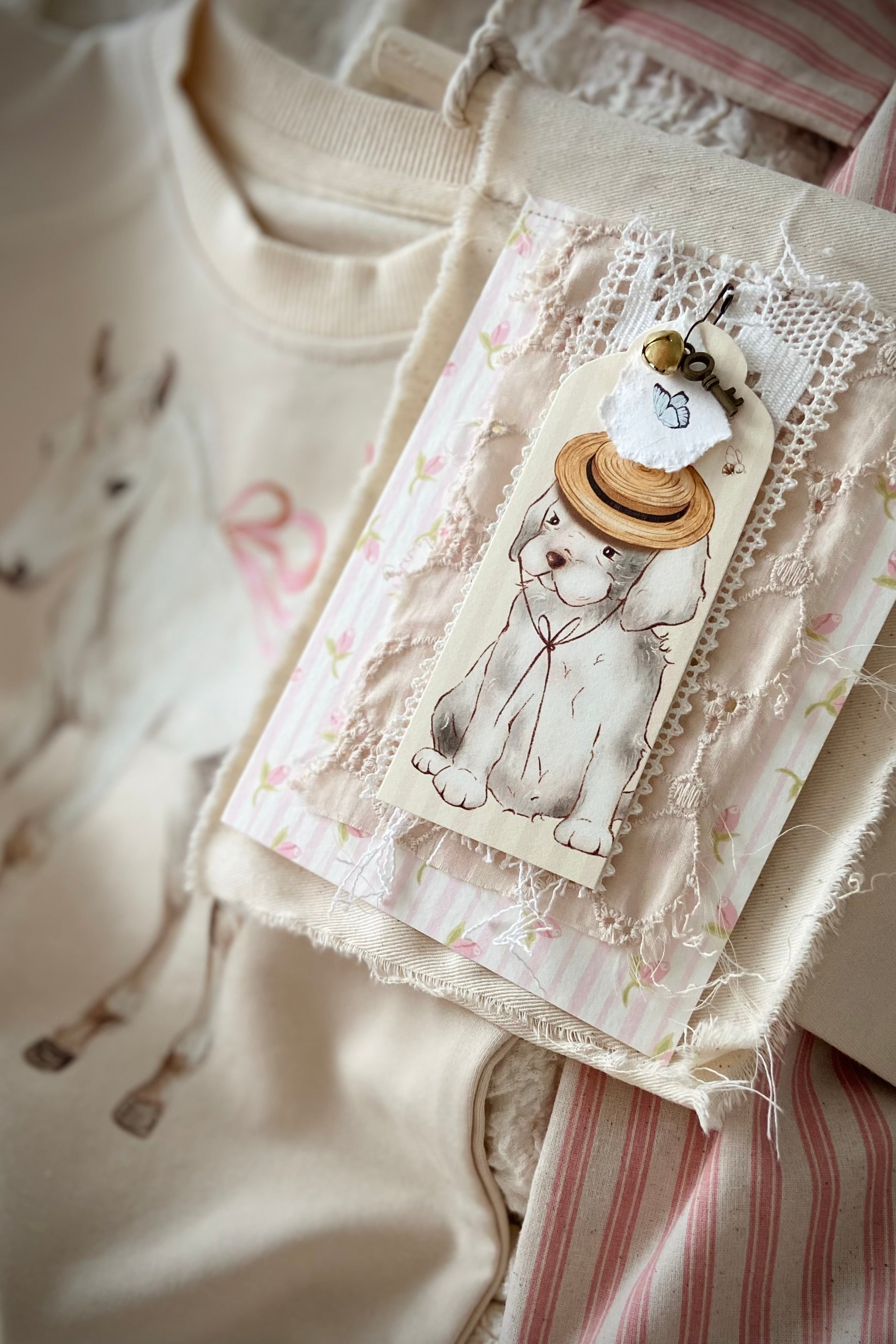 Layered Hanger | Custom Colours, Tags & Themes