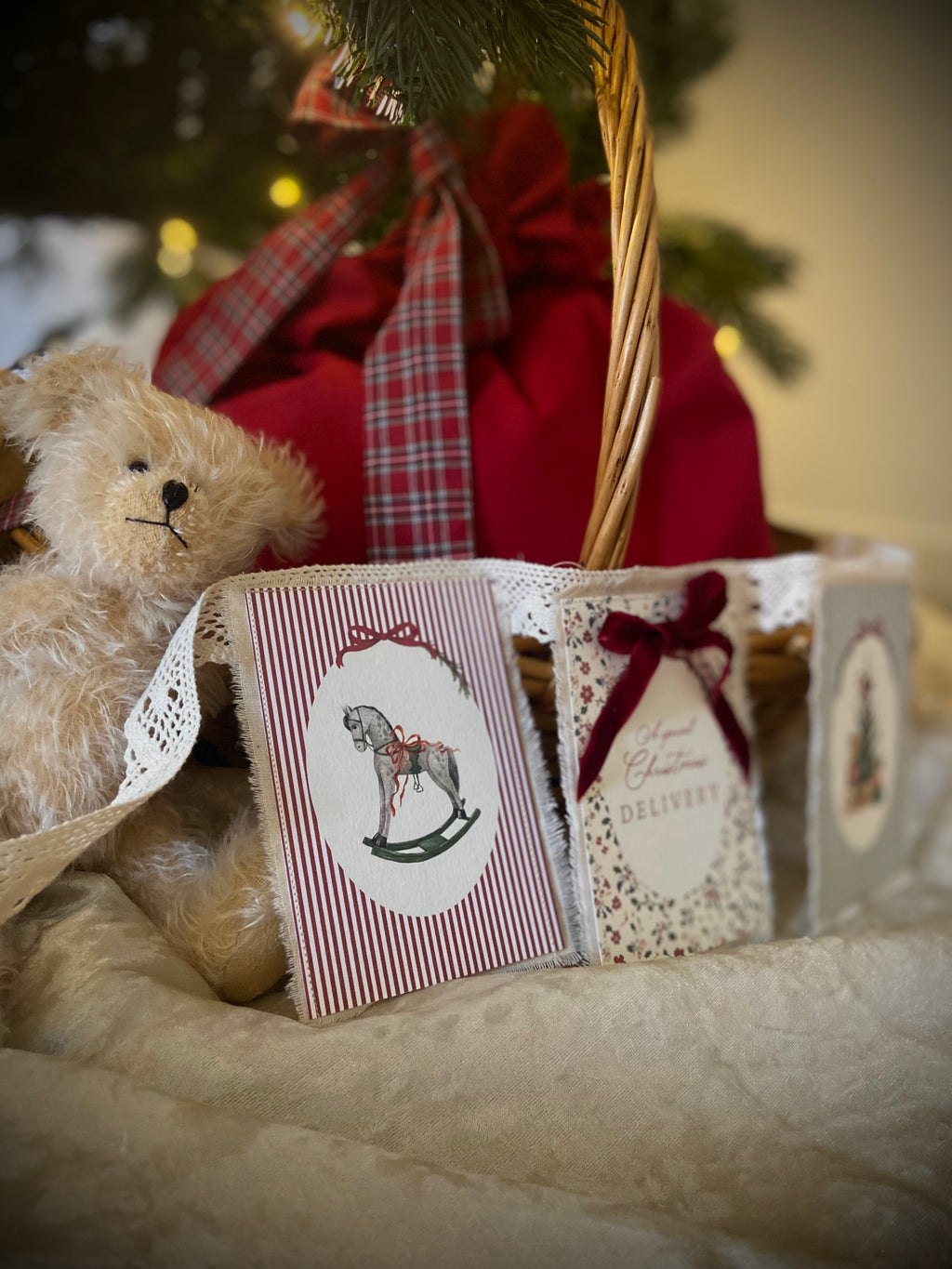 Lace and Cotton Christmas Garland | Customisable Illustrations + Text