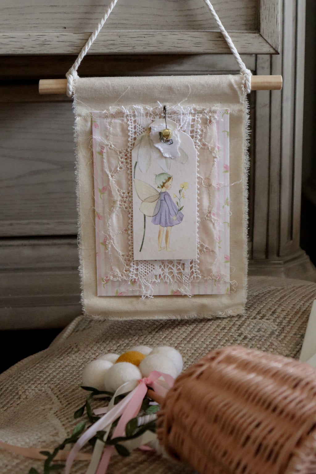 Layered Hanger | Custom Colours, Tags & Themes