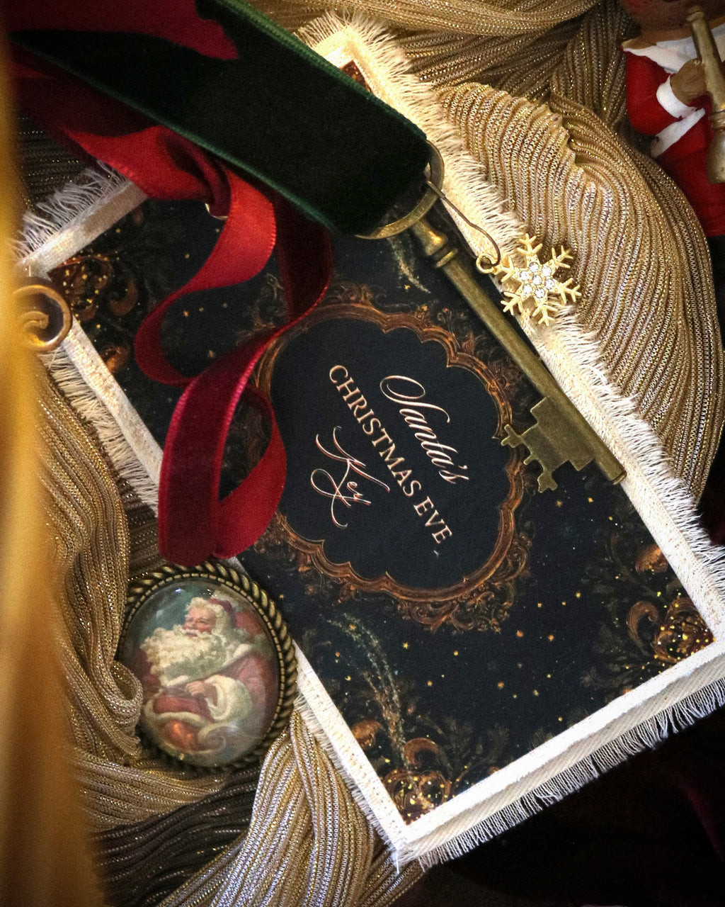 Santa’s Key to Christmas