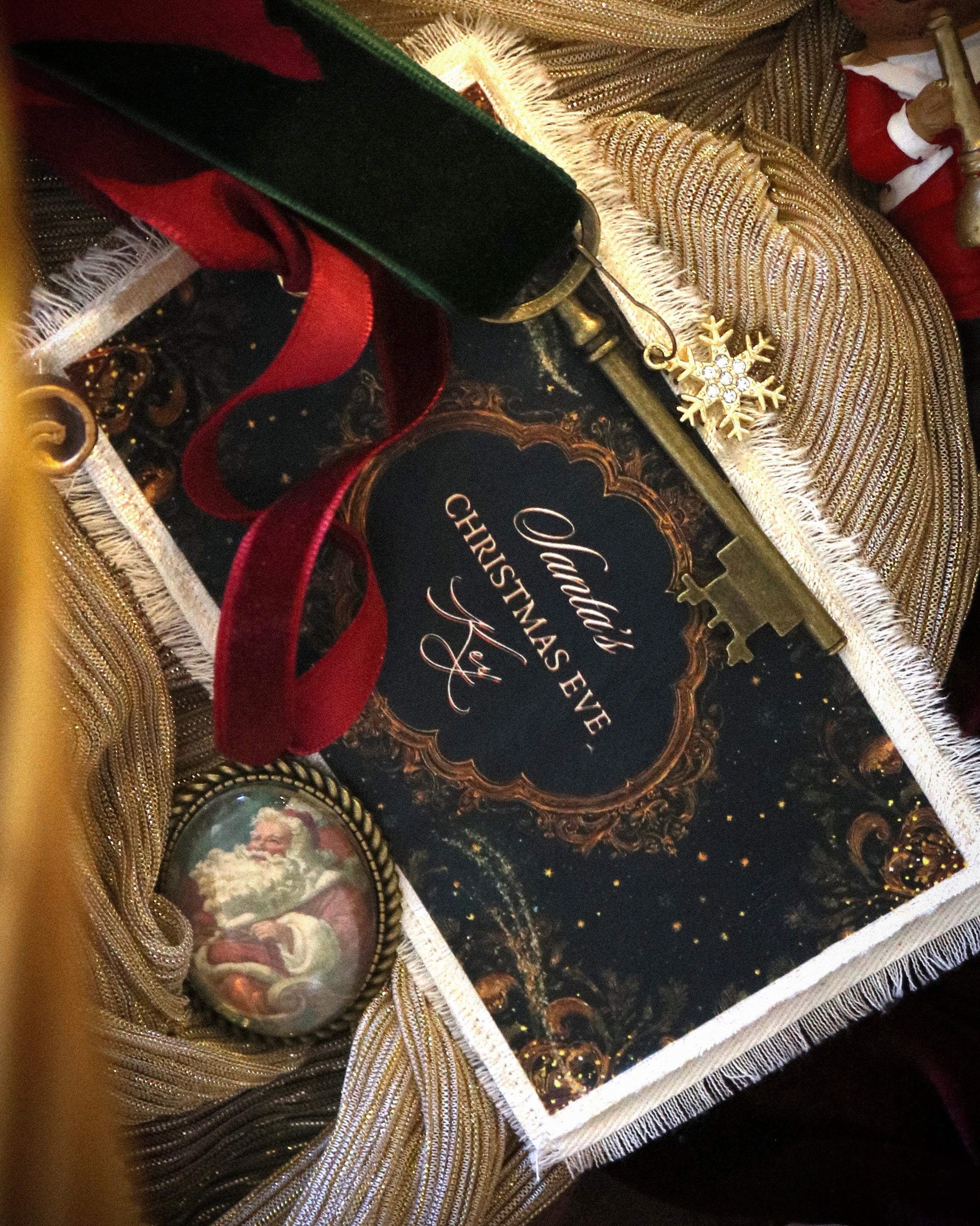 Santa’s Key to Christmas