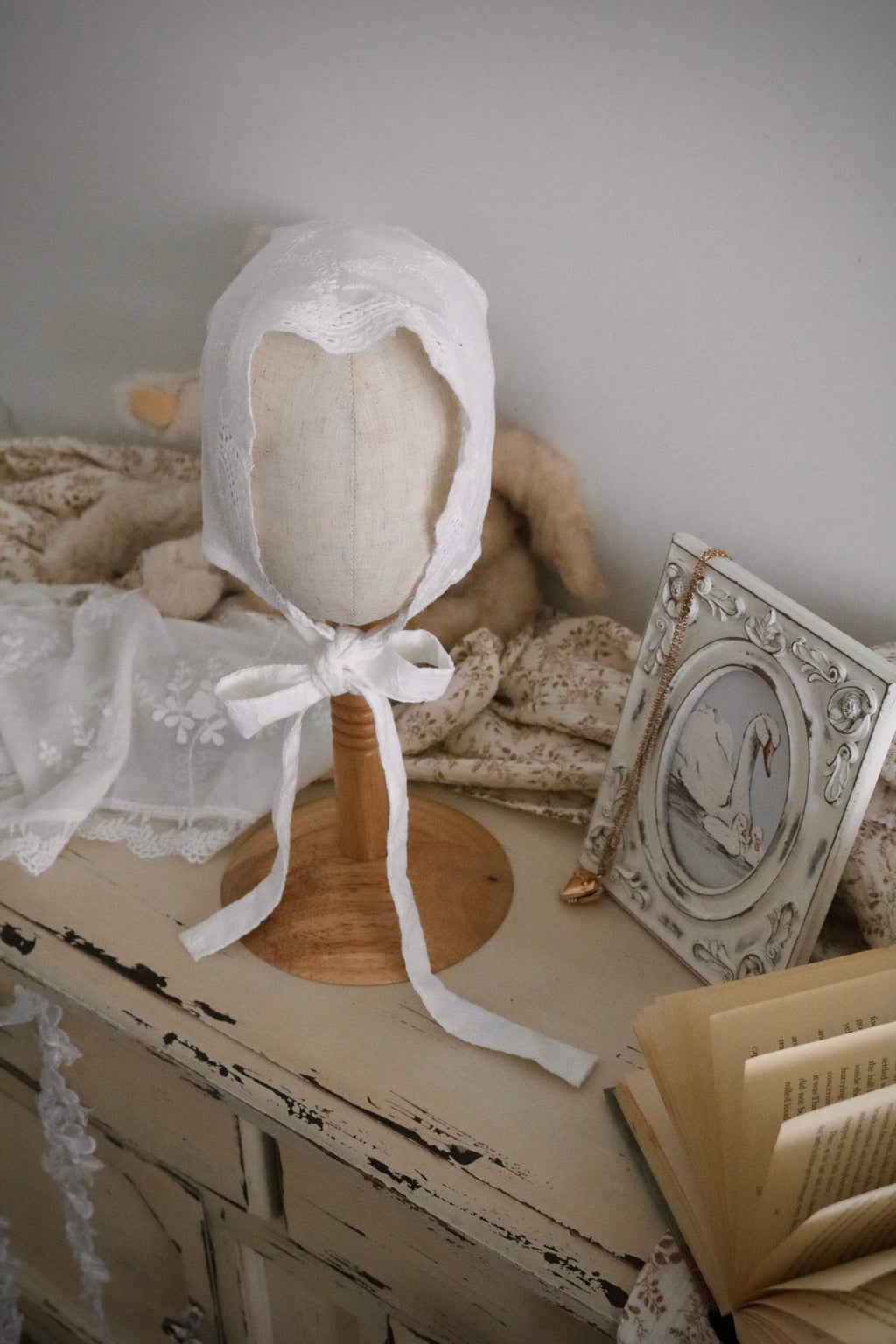 Embroidered Cotton Bonnet