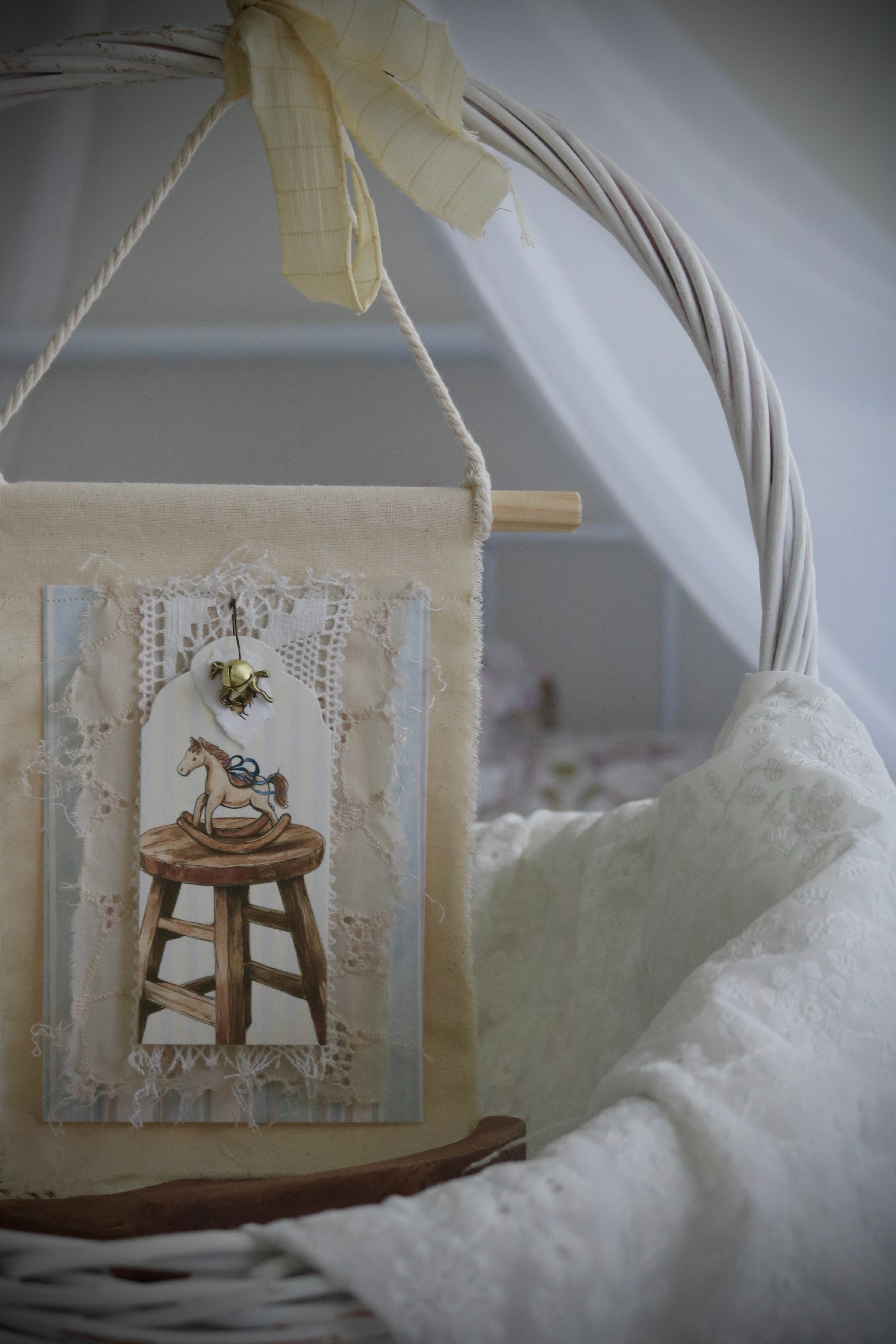 Layered Hanger | Custom Colours, Tags & Themes