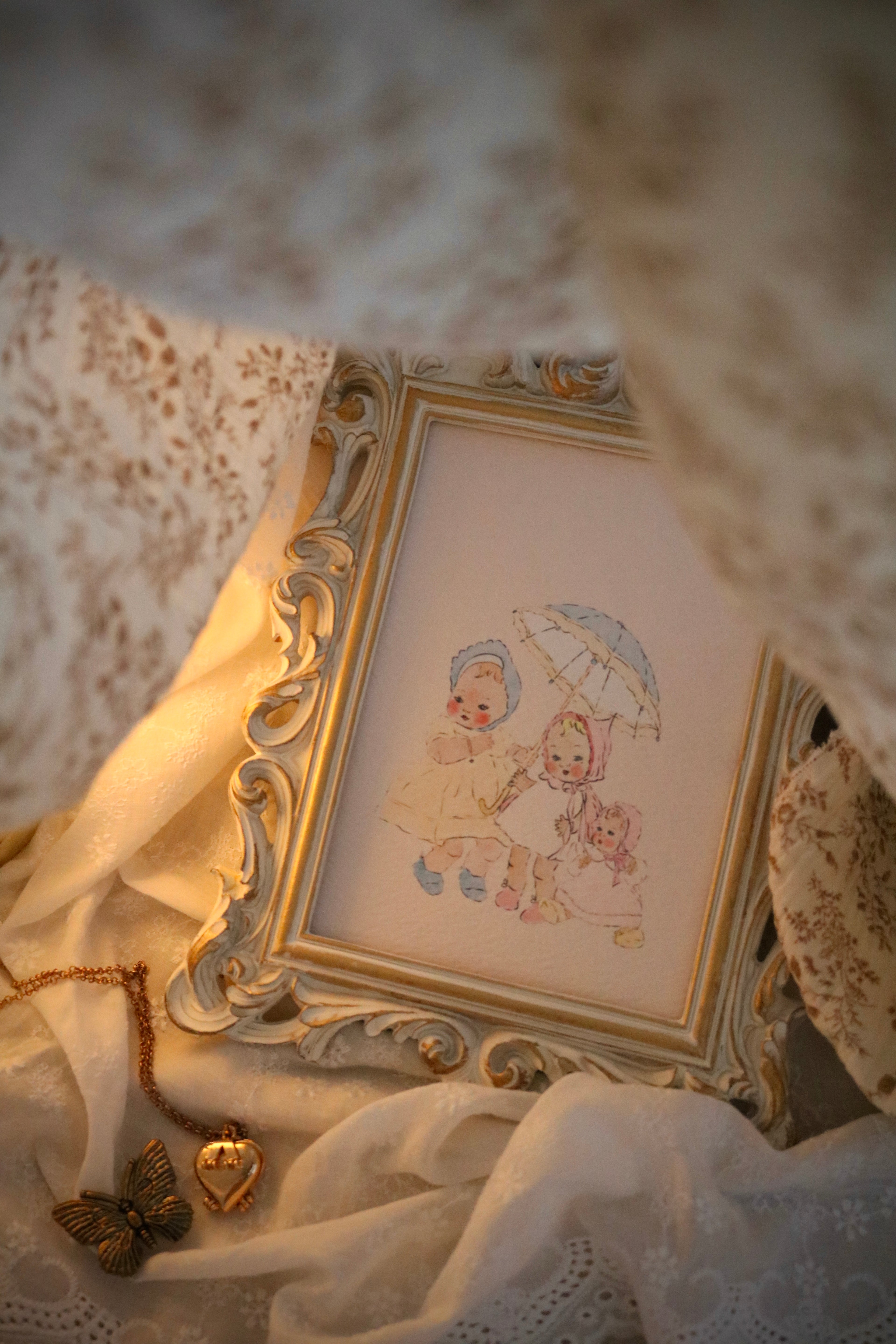 Three Dollies | Framed